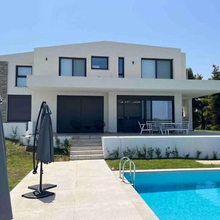 Elani New Luxury Villa Exterior photo