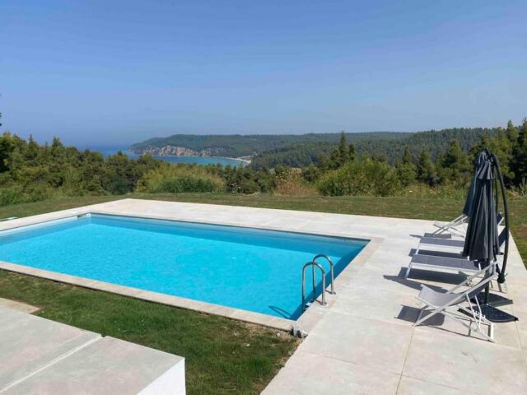Elani New Luxury Villa Exterior photo